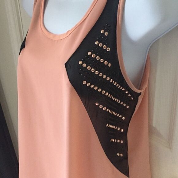 Studded tank - Picture 2 of 2